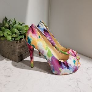 👠 GUESS COLORFUL PEP TOE HEELS